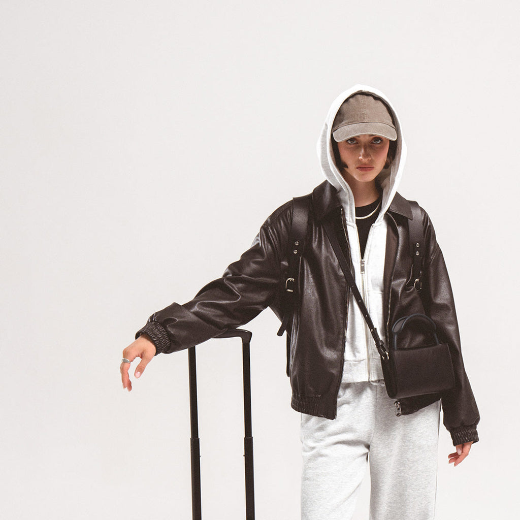 Leather Case for AirPods Max - The Minimalist 3.0 (Black)-4